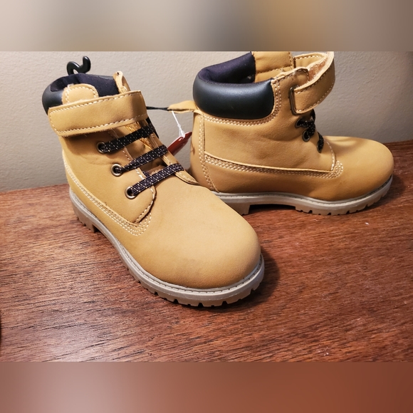 wonder nation Other - Boys boots size 10